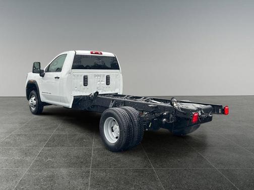 Summit White 2026 GMC Sierra 3500 Base