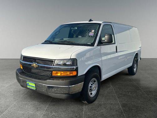 2025 Chevrolet Express 2500 RWD 2500 Regular Wheelbase WT
