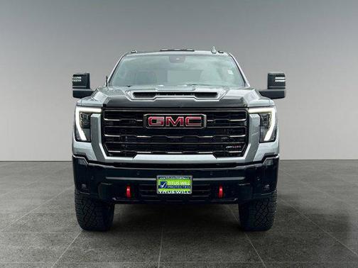 2025 GMC Sierra 2500 AT4