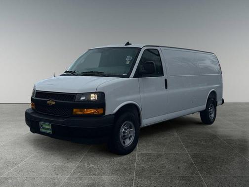 Summit White 2025 Chevrolet Express 2500 LT