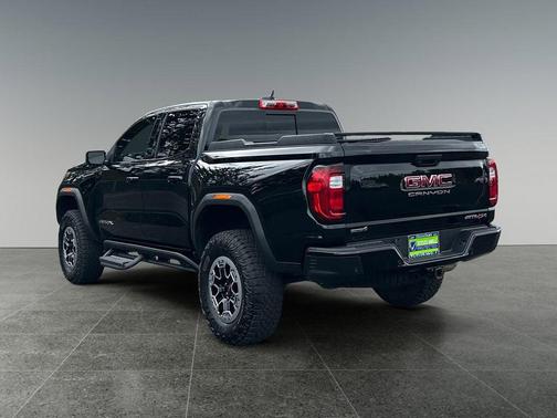 Onyx Black 2023 GMC Canyon AT4X
