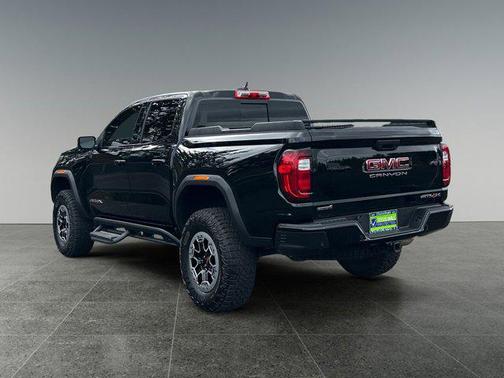 Onyx Black 2023 GMC Canyon AT4X