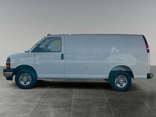 2025 Chevrolet Express 2500 RWD 2500 Regular Wheelbase WT