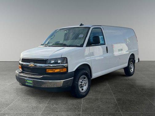 2025 Chevrolet Express 2500 RWD 2500 Regular Wheelbase WT
