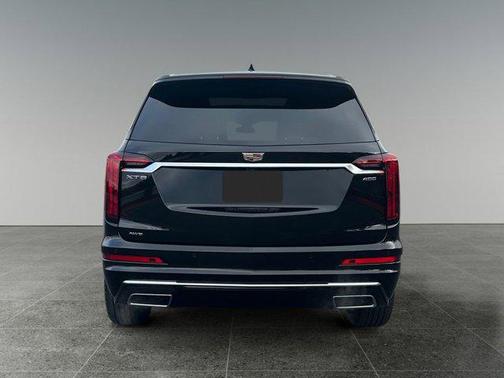 2025 Cadillac XT6 Premium Luxury AWD