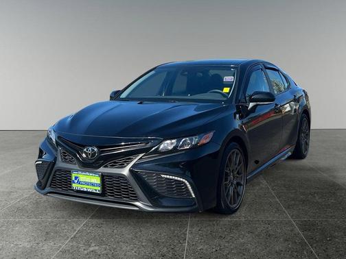 Midnight Black Metallic 2024 Toyota Camry SE