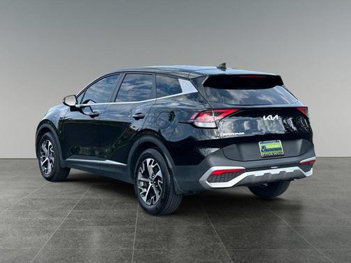 Ebony Black 2024 Kia Sportage EX