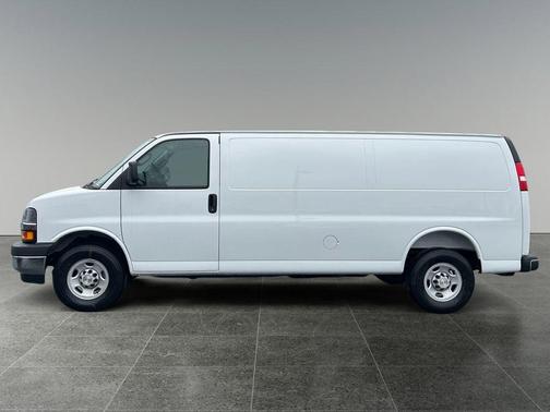 Summit White 2026 Chevrolet Express 3500 3500 Extended Wheelbase, WT, RWD