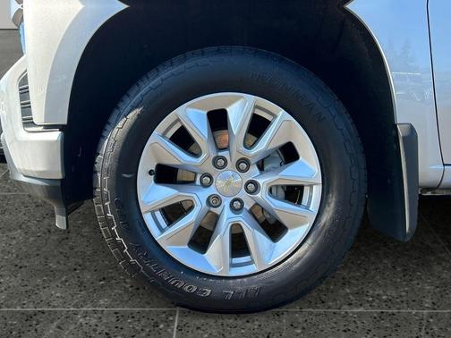 Silver Ice Metallic 2020 Chevrolet Silverado 1500 Custom