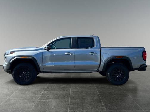 Sterling Metallic 2026 GMC Canyon Elevation