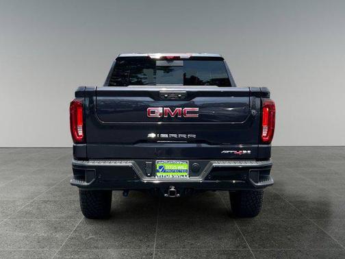 2025 GMC Sierra 1500 AT4X
