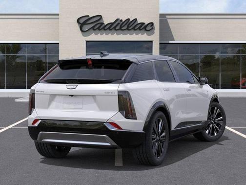 2025 Cadillac OPTIQ Luxury 2 AWD