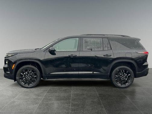 Mosaic Black Metallic 2026 Chevrolet Traverse LT
