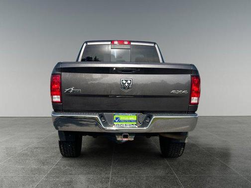 2017 RAM 2500 Big Horn Crew Cab 4x4 6'4' Box