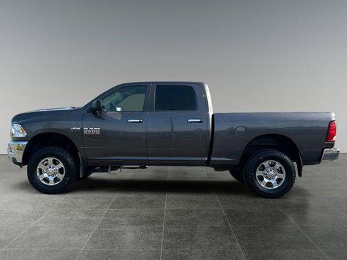 2017 RAM 2500 Big Horn Crew Cab 4x4 6'4' Box