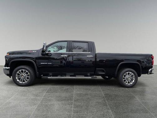 2025 Chevrolet Silverado 3500 LTZ