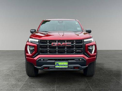 2025 GMC Canyon Base
