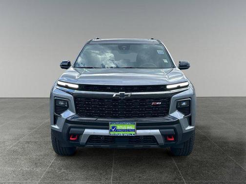 Sterling Gray Metallic 2026 Chevrolet Traverse AWD Z71