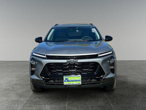 Sterling Gray Metallic 2026 Chevrolet Trax FWD ACTIV