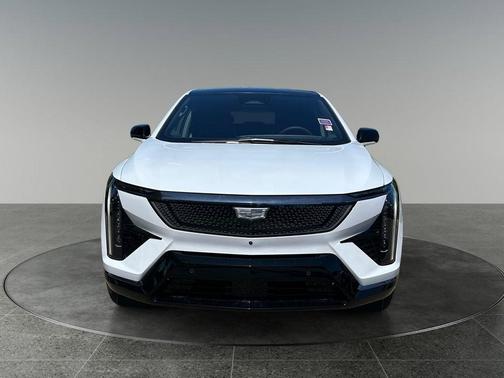 Vibrant White Tricoat 2026 Cadillac OPTIQ Sport