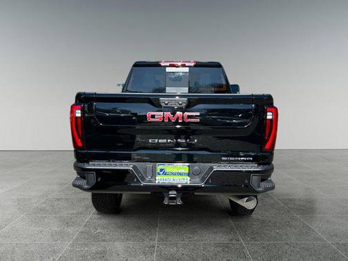 2025 GMC Sierra 3500 Denali