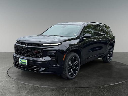 Mosaic Black Metallic 2027 Chevrolet Traverse RS