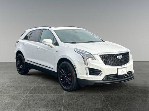 2025 Cadillac XT5 Sport