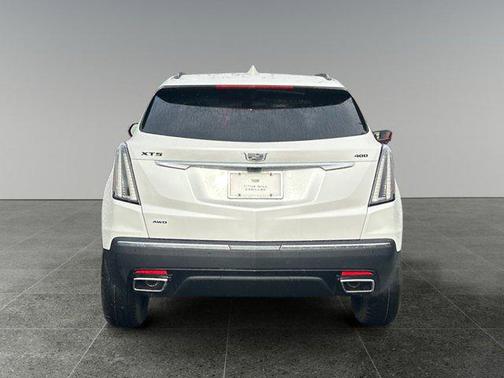 2025 Cadillac XT5 Sport