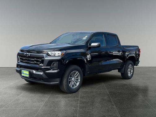 Black 2026 Chevrolet Colorado LT