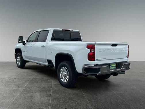 Summit White 2026 Chevrolet Silverado 2500 LT