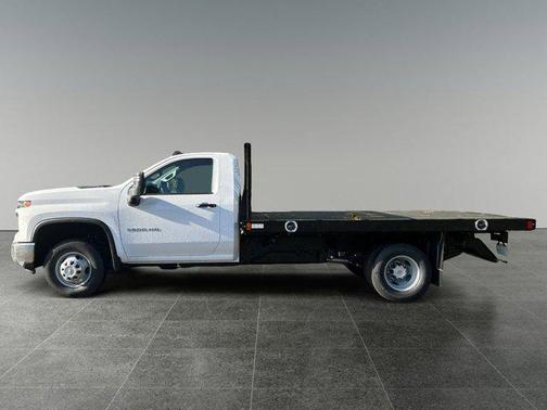 2025 Chevrolet Silverado 3500 WT