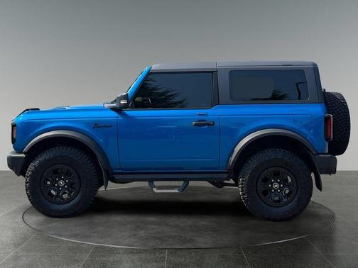 Velocity Blue Metallic 2022 Ford Bronco Wildtrak