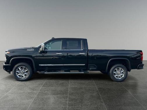 Black 2026 Chevrolet Silverado 3500 High Country