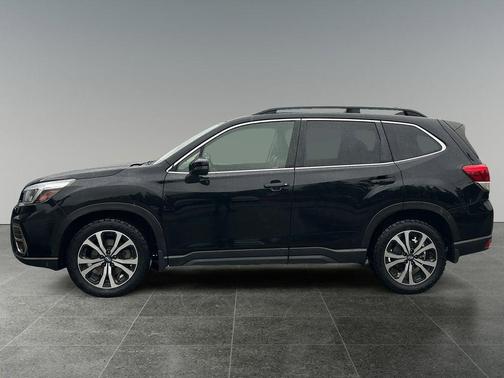 Crystal Black Silica 2021 Subaru Forester Limited
