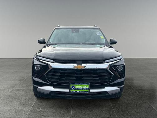 Mosaic Black Metallic 2025 Chevrolet Trailblazer LT