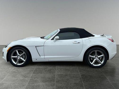 2008 Saturn Sky Red Line