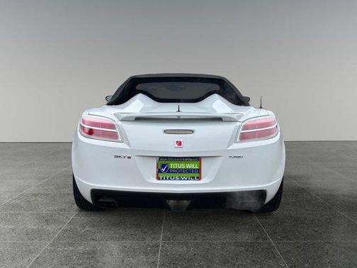 2008 Saturn Sky Red Line