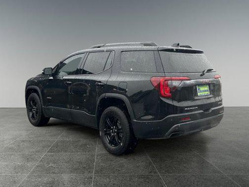2023 GMC Acadia AWD AT4