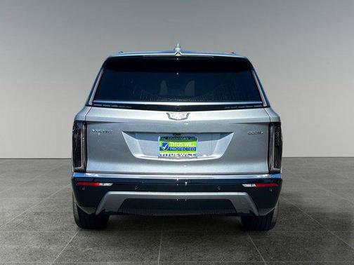 2026 Cadillac VISTIQ Luxury