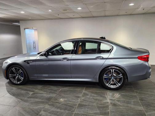 Gray 2018 BMW M5 Base