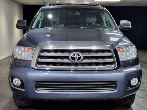 2008 Toyota Sequoia SR5
