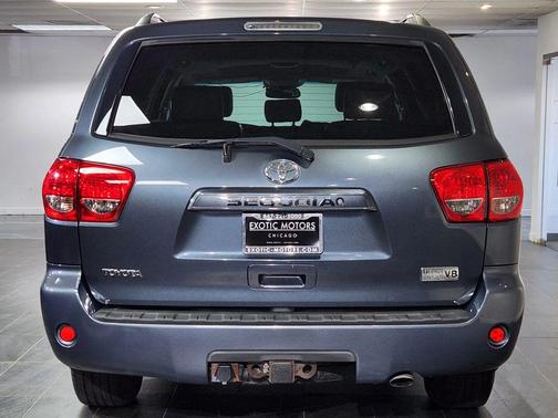 2008 Toyota Sequoia SR5