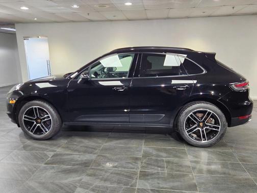 Black 2019 Porsche Macan Macan Sport Edition