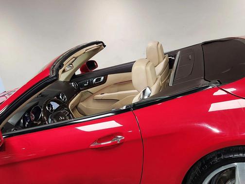 2013 Mercedes-Benz SL-Class SL 550 Roadster 2D