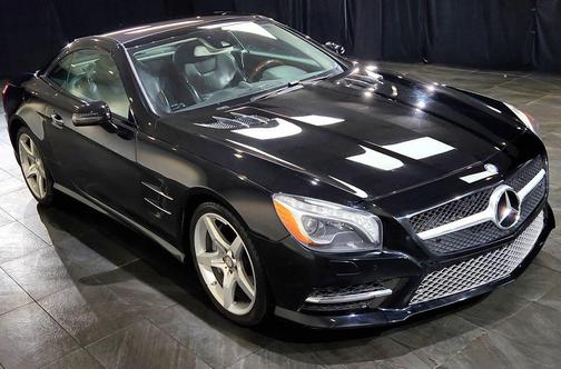 Black 2014 Mercedes-Benz SL-Class SL 550 Roadster 2D