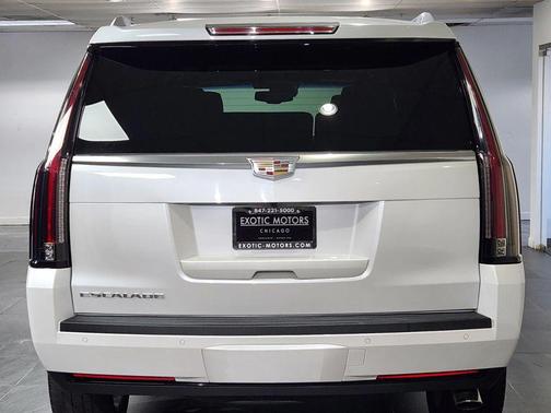 2016 Cadillac Escalade Platinum
