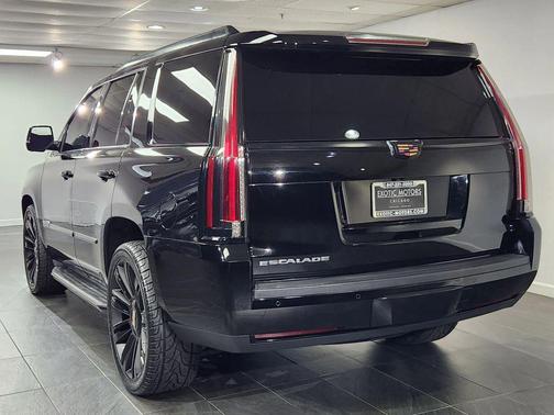 2015 Cadillac Escalade Luxury