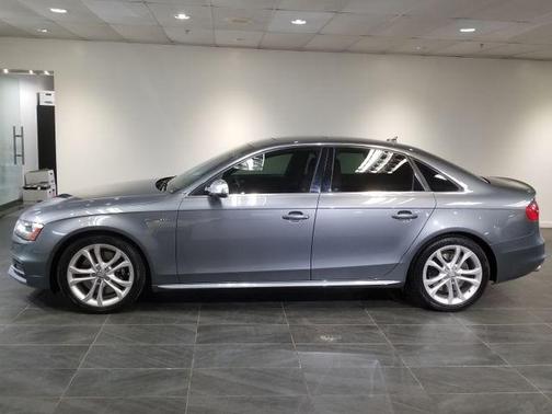 Photo 3 of 35 of 2014 Audi S4 3.0T Prestige