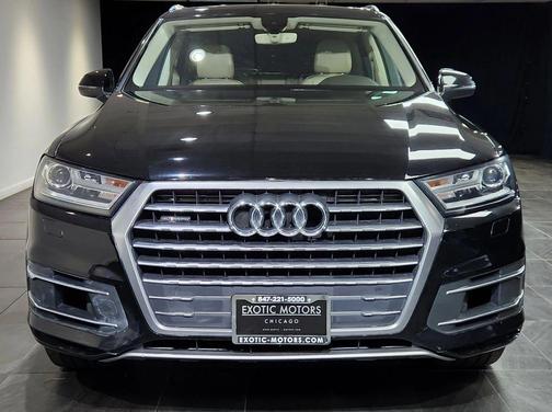 Black 2017 Audi Q7 3.0T Premium