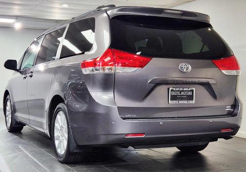 Gray 2014 Toyota Sienna XLE